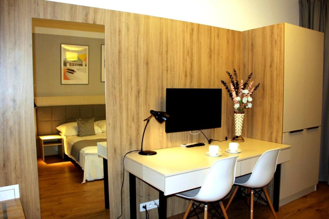 Warsaw Apartments - Luxury Top-View Aparthotel ภายนอก รูปภาพ
